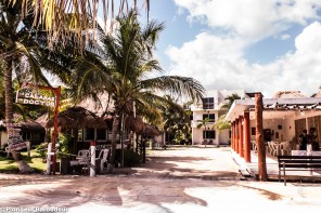 photo-mahahual-caban-del-doctor1