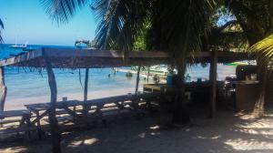 bbq-roatan-west-end